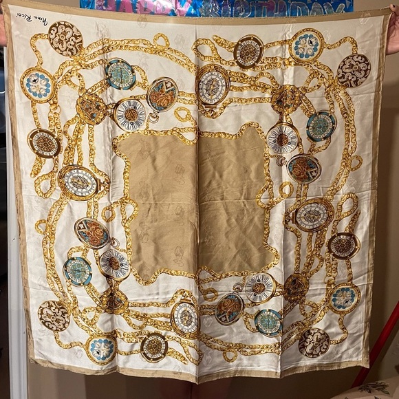 Nina Ricci ❤️ Silk scarf - Picture 2 of 8